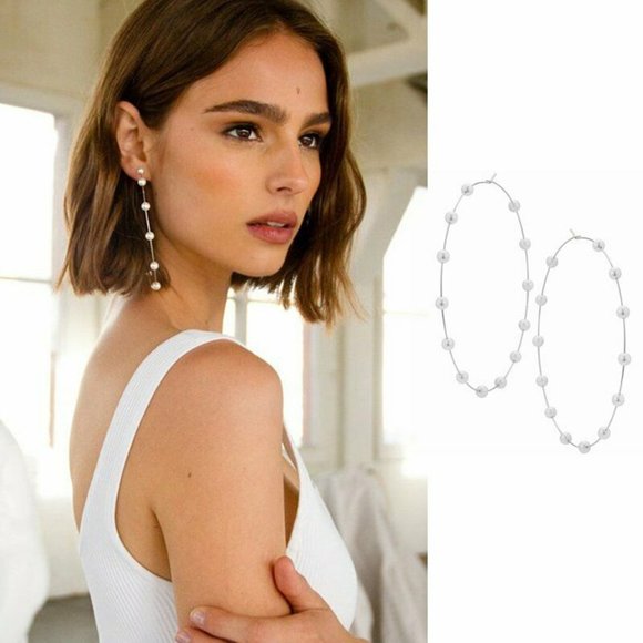 Only 2 left✨ Large Pearl Hoops - Picture 5 of 6